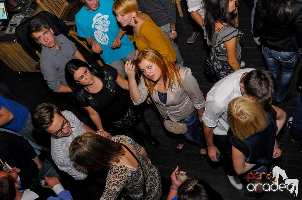 Marea Petrecere de Deschidere, Zulu Caffe