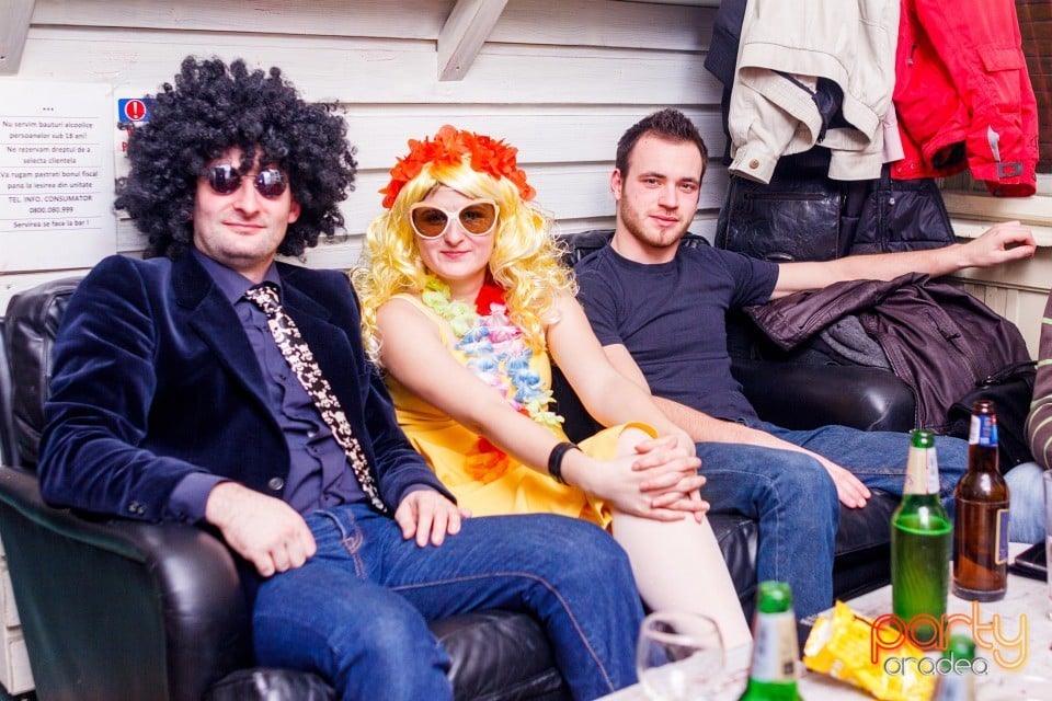 Masquerade Night, Bodega