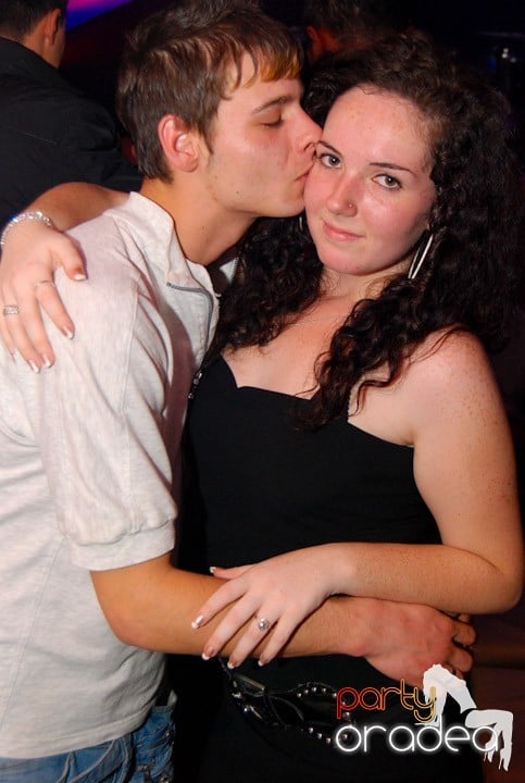 Massive House Attack în Club Atti's, 