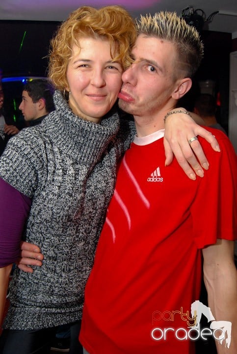 Massive House Attack în Club Atti's, 