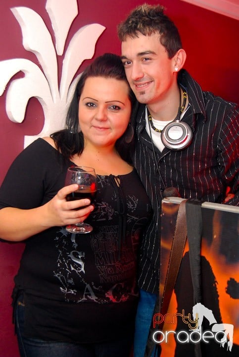 Massive House Attack în Club Atti's, 