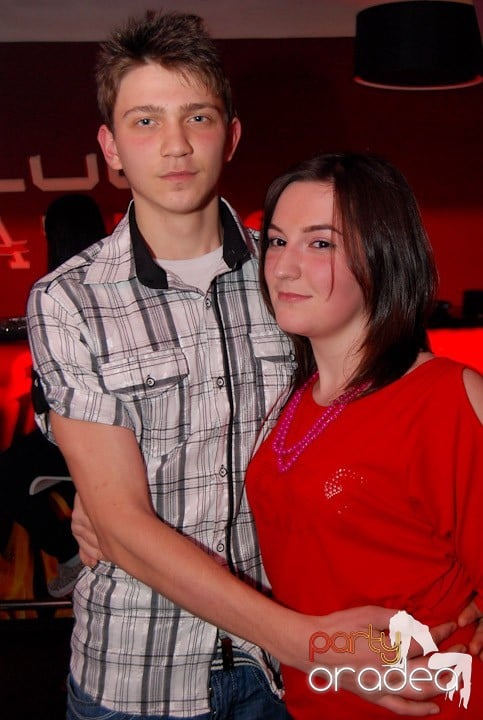 Massive House Attack în Club Atti's, 