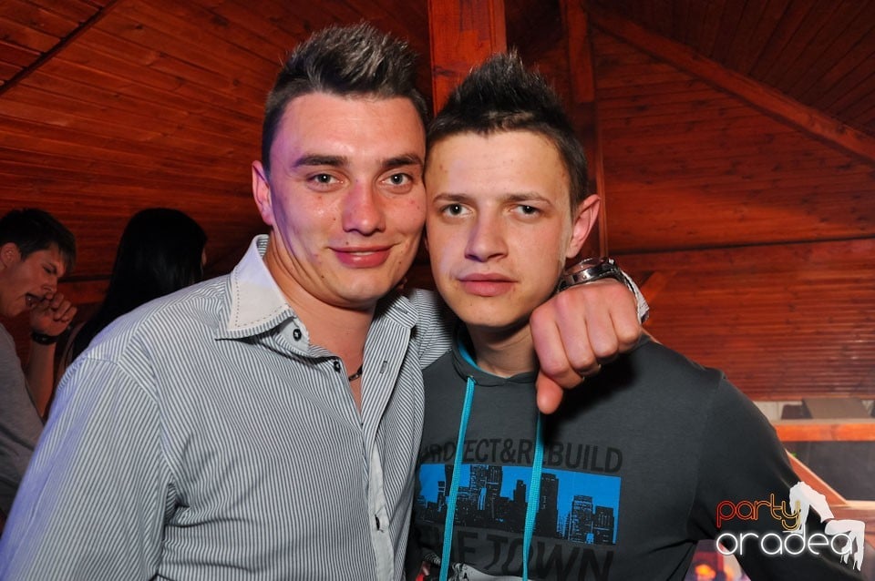 Megapetrecere cu DJ Bíró în Disco Faház, 