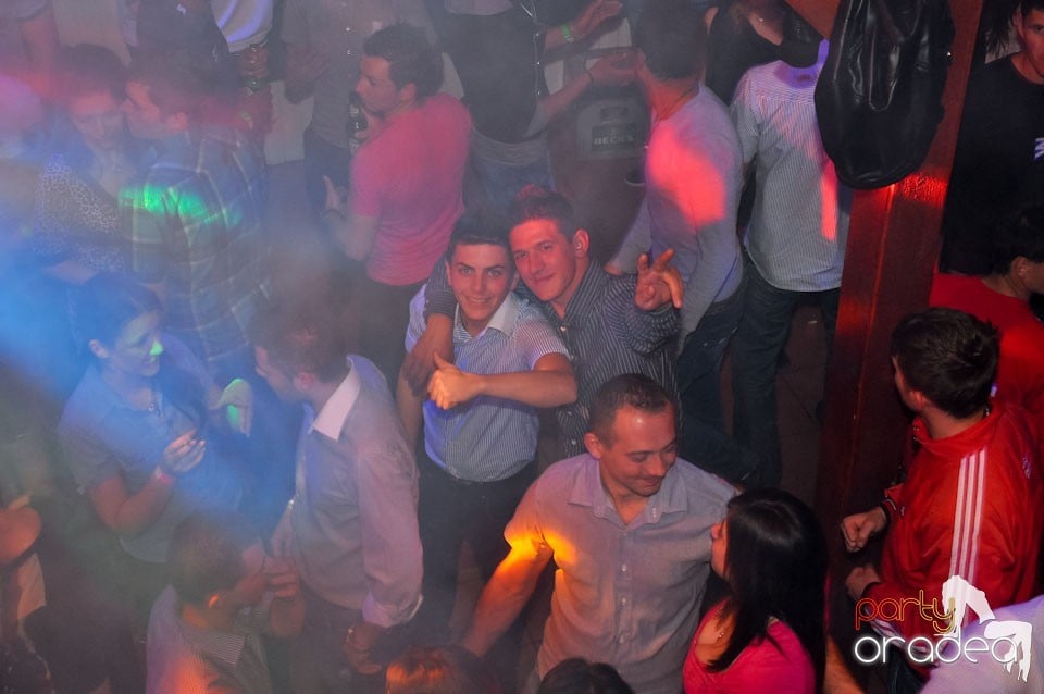 Megapetrecere cu DJ Bíró în Disco Faház, 