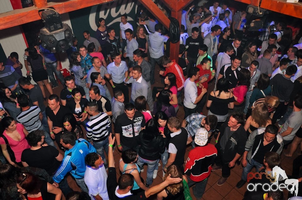 Megapetrecere cu DJ Bíró în Disco Faház, 