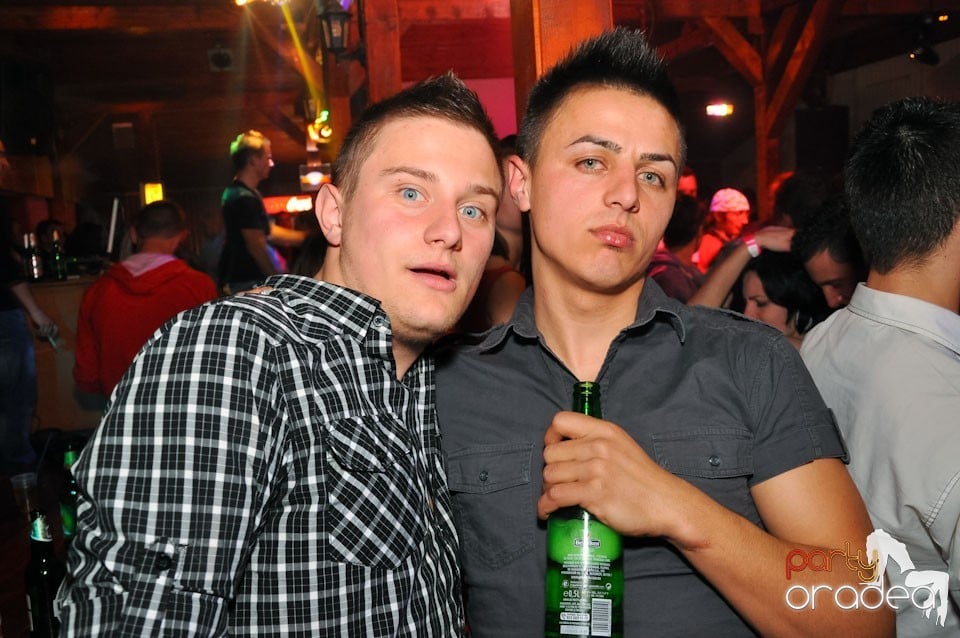 Megapetrecere cu DJ Bíró în Disco Faház, 