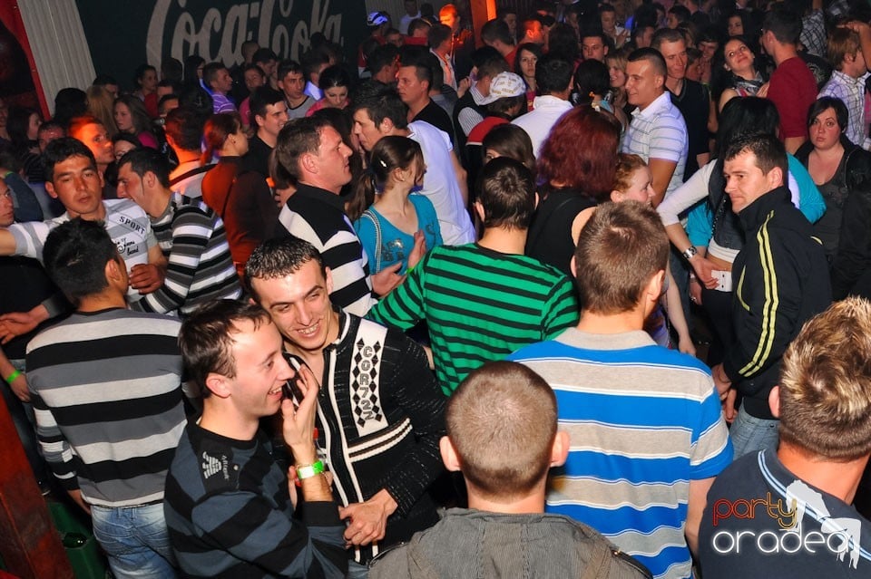 Megapetrecere cu DJ Bíró în Disco Faház, 