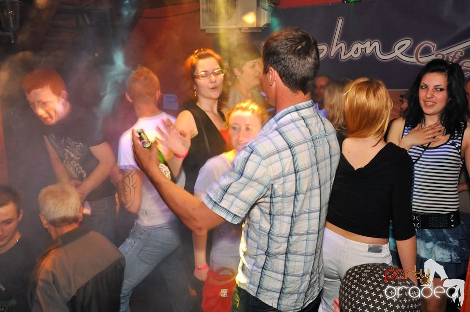 Megapetrecere cu DJ Bíró în Disco Faház, 