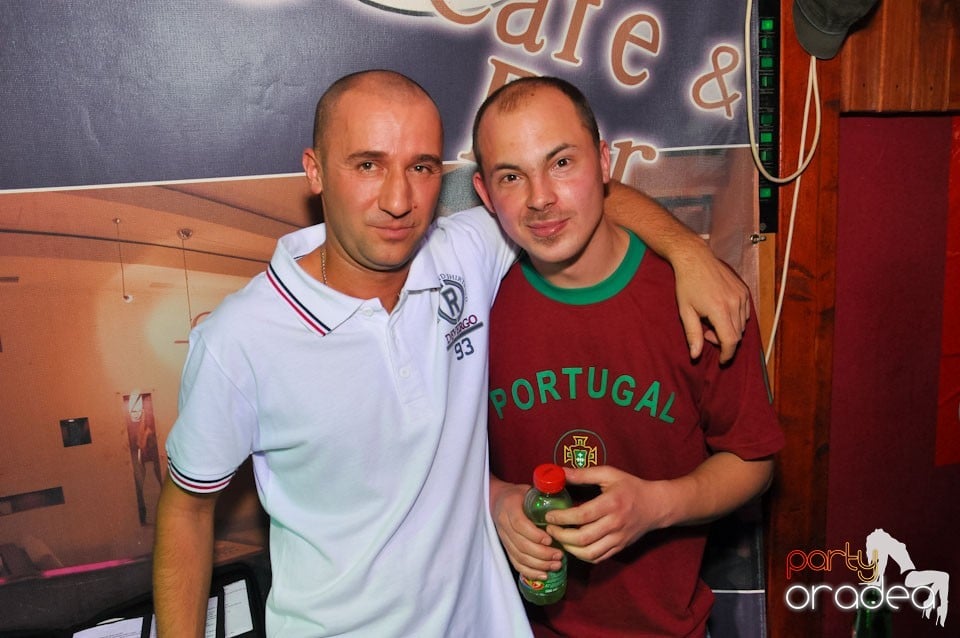 Megapetrecere cu DJ Bíró în Disco Faház, 