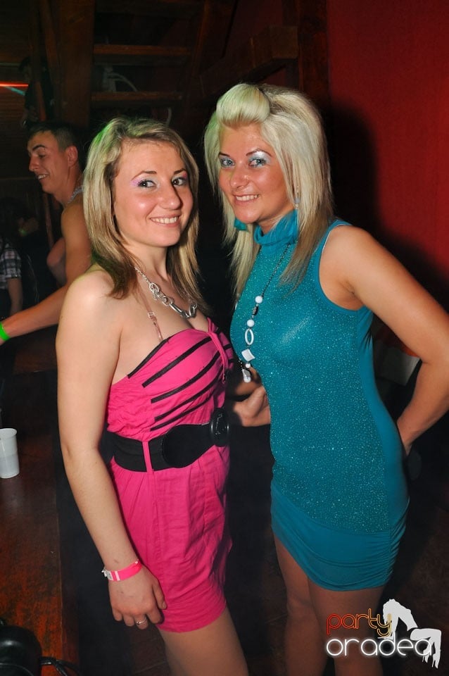 Megapetrecere cu DJ Bíró în Disco Faház, 