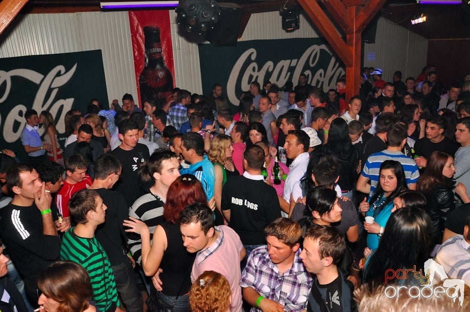 Megapetrecere cu DJ Bíró în Disco Faház, 