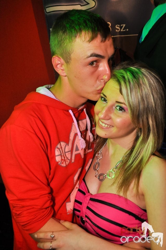 Megapetrecere cu DJ Bíró în Disco Faház, 