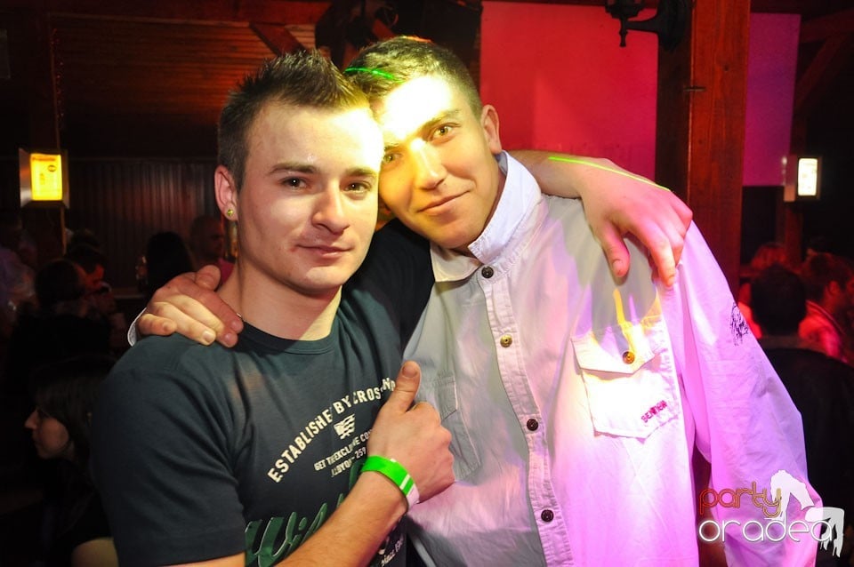 Megapetrecere cu DJ Bíró în Disco Faház, 