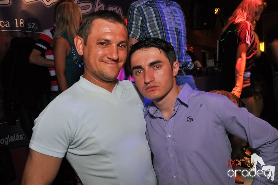 Megapetrecere cu DJ Bíró în Disco Faház, 