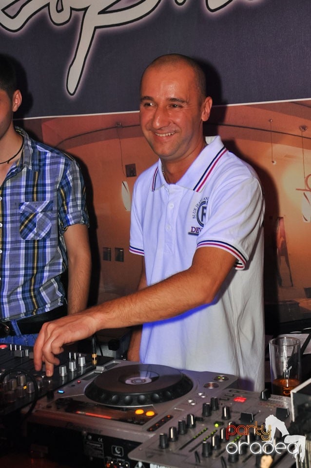 Megapetrecere cu DJ Bíró în Disco Faház, 