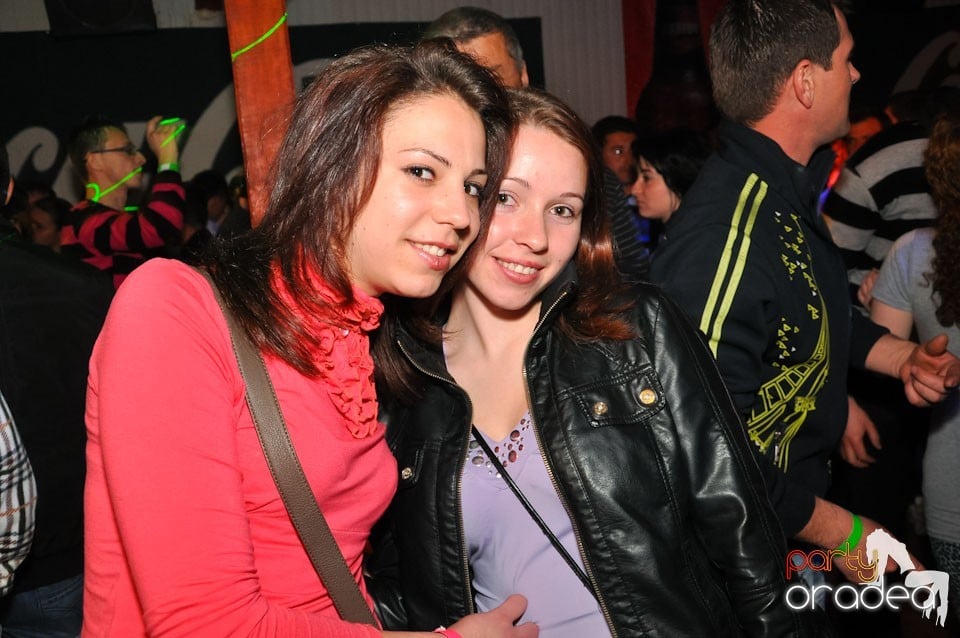 Megapetrecere cu DJ Bíró în Disco Faház, 