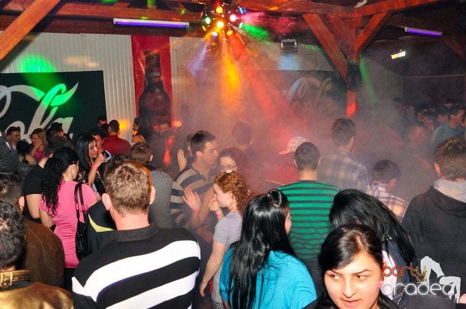 Megapetrecere cu DJ Bíró în Disco Faház, 