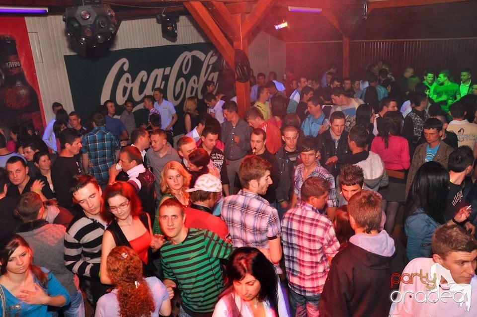 Megapetrecere cu DJ Bíró în Disco Faház, 