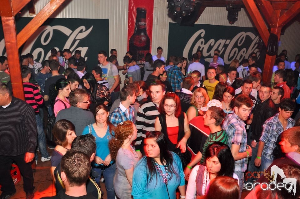 Megapetrecere cu DJ Bíró în Disco Faház, 