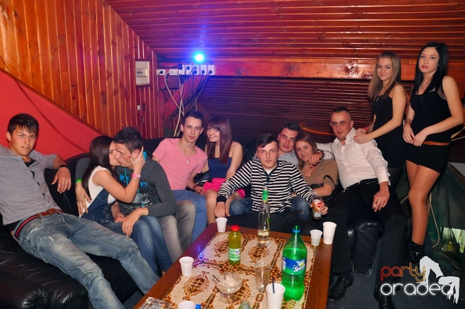 Megapetrecere cu DJ Bíró în Disco Faház, 