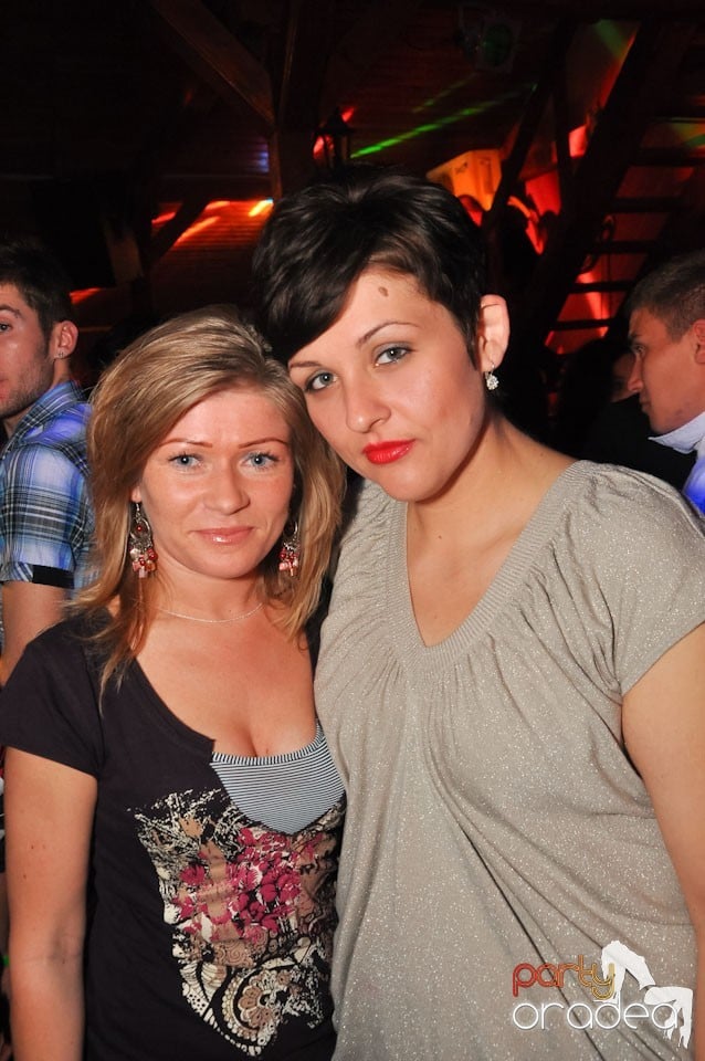 Megapetrecere cu DJ Bíró în Disco Faház, 