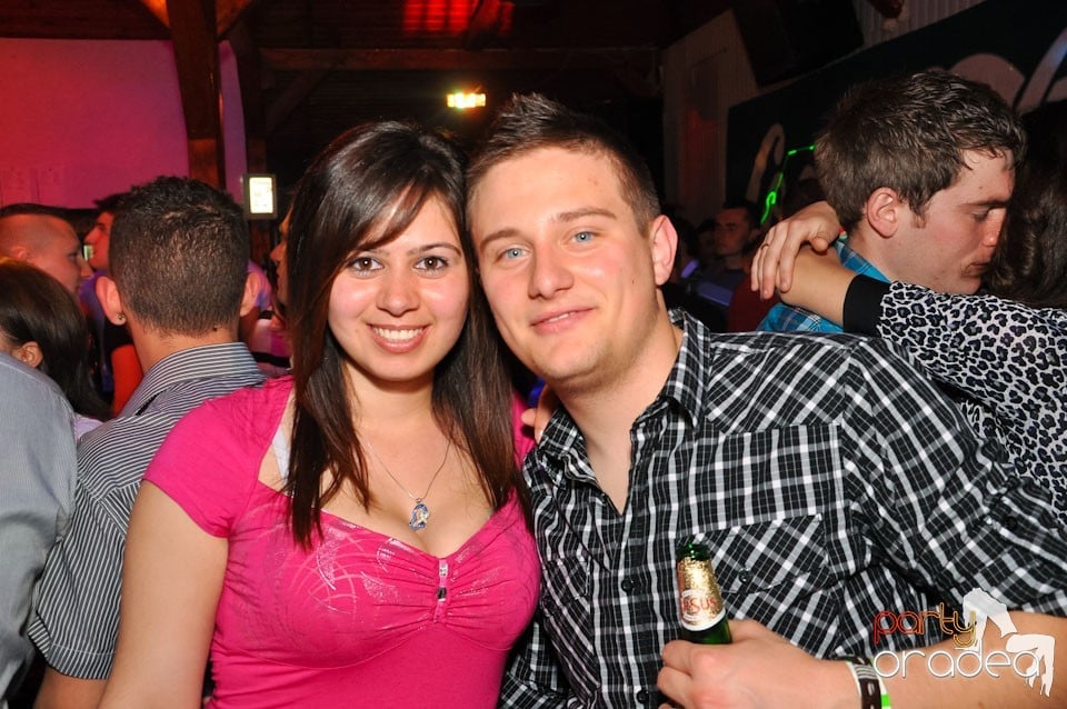 Megapetrecere cu DJ Bíró în Disco Faház, 