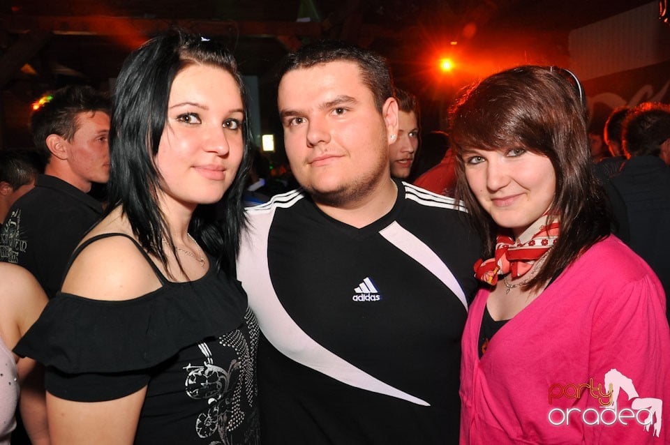 Megapetrecere cu DJ Bíró în Disco Faház, 