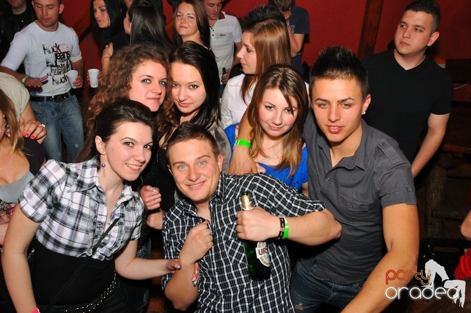 Megapetrecere cu DJ Bíró în Disco Faház, 