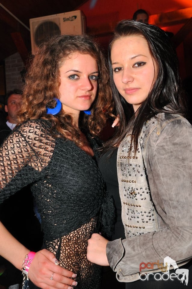 Megapetrecere cu DJ Bíró în Disco Faház, 