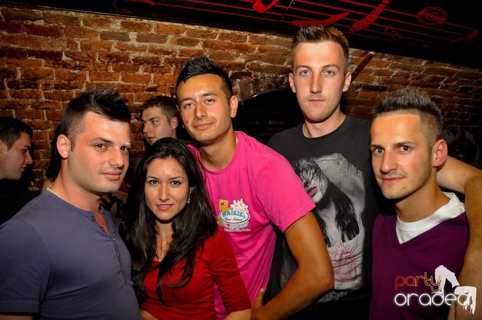 Miercuri e party în Escape Club!, 