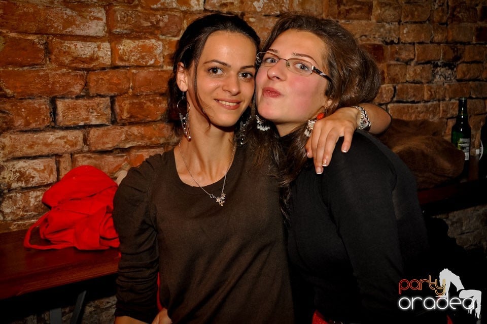 Miercuri e party în Escape Club!, 