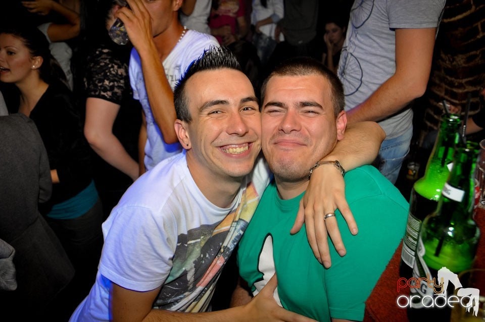 Miercuri e party în Escape Club!, 