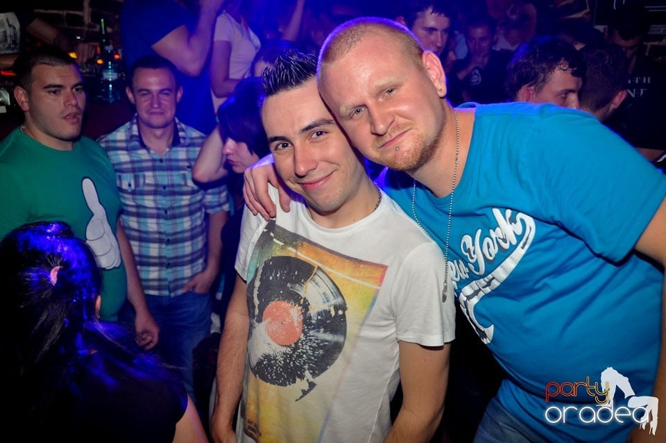 Miercuri e party în Escape Club!, 