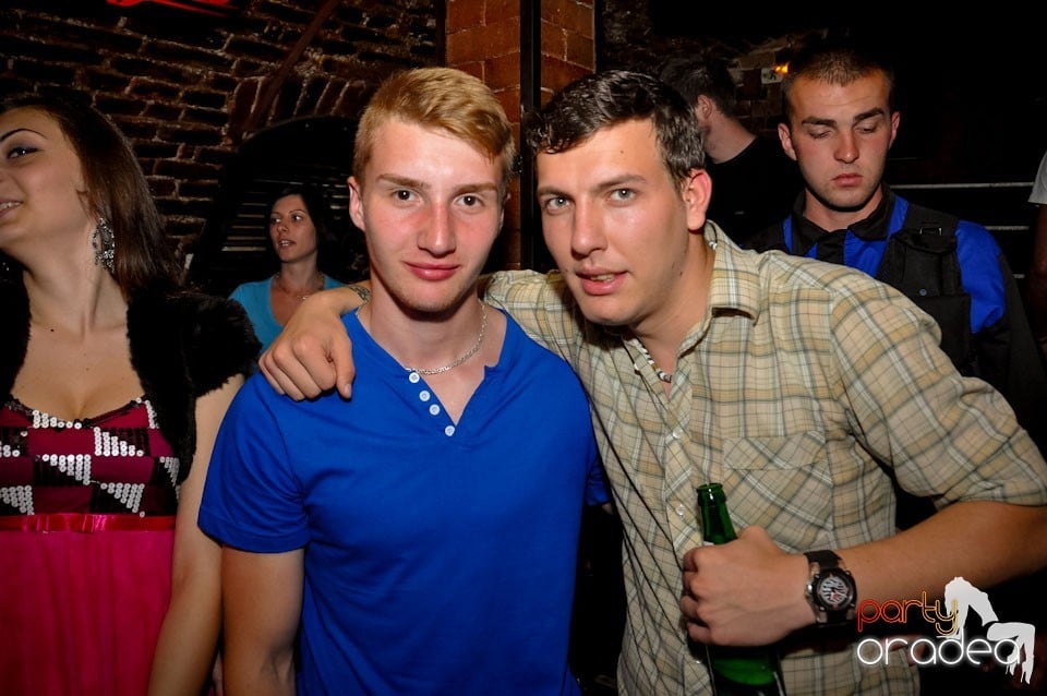 Miercuri e party în Escape Club!, 