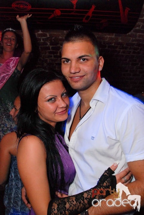 Miercuri e Party în Escape, 