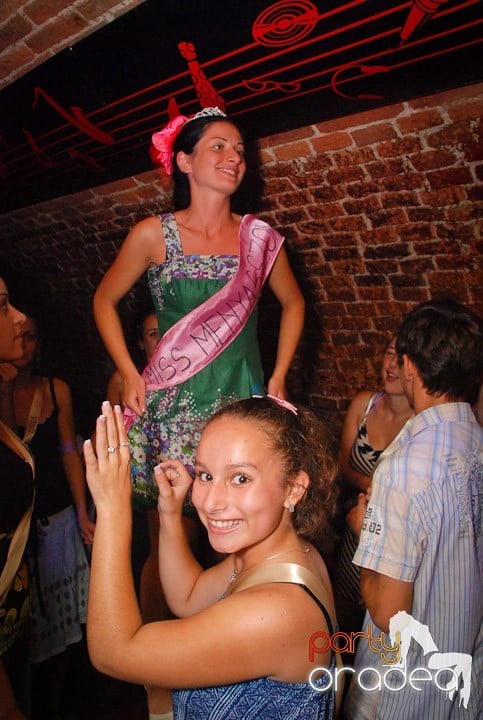 Miercuri e Party în Escape, 