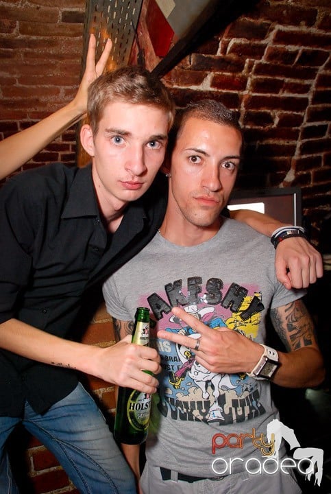 Miercuri e Party în Escape, 