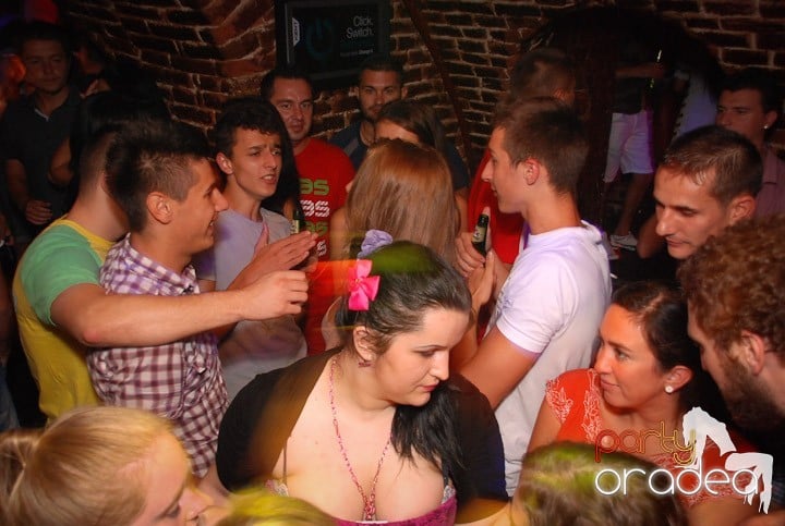 Miercuri e Party în Escape, 