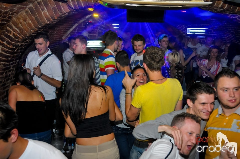 Miercuri e Party în Escape!, 