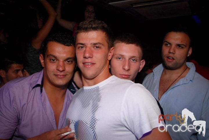 Miercuri e Party în Escape, 