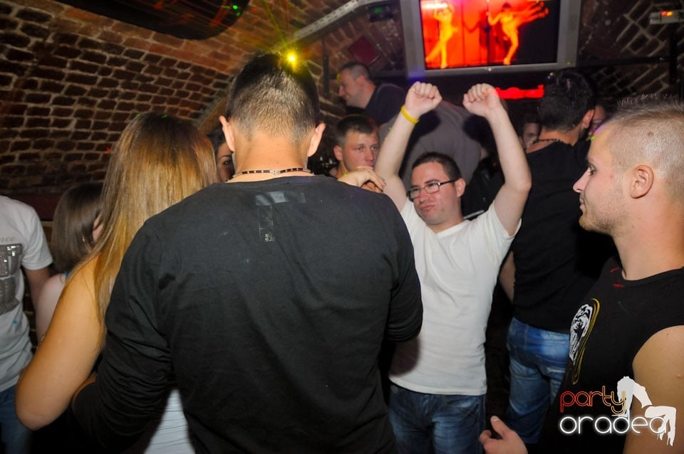 Miercuri e Party în Escape!, 