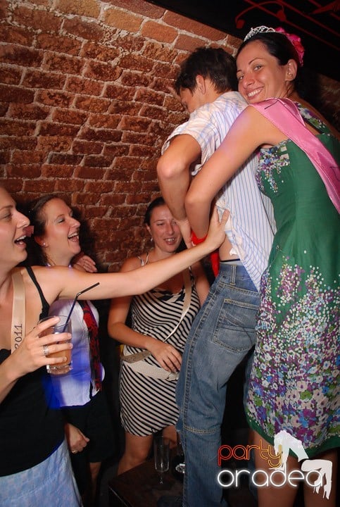 Miercuri e Party în Escape, 