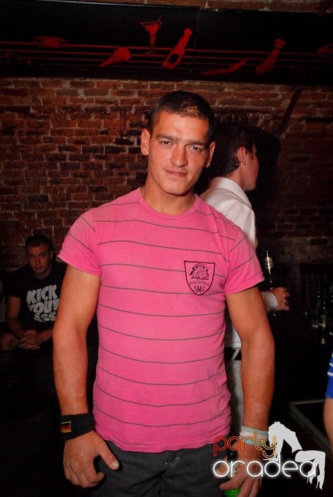 Miercuri e Party în Escape, 