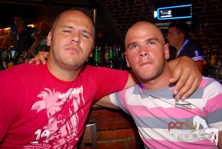 Miercuri e Party în Escape, 