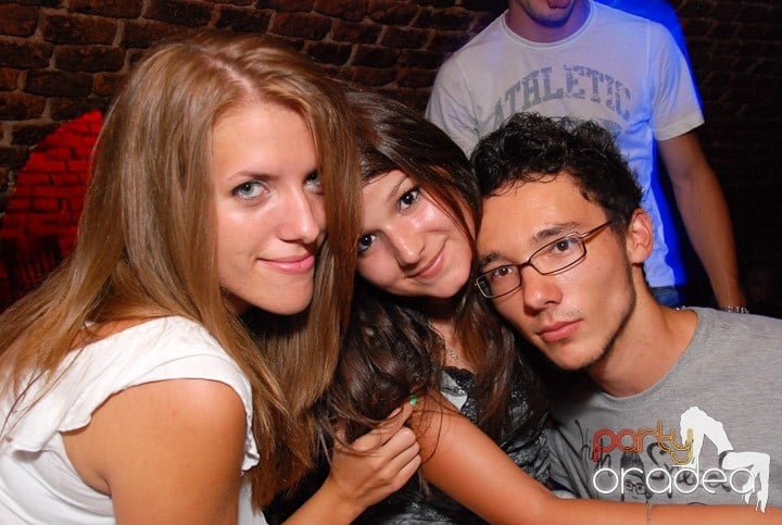 Miercuri e Party în Escape, 