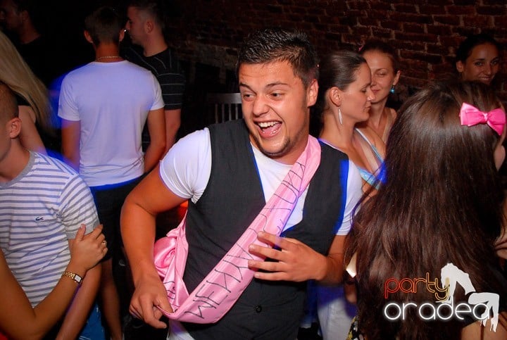 Miercuri e Party în Escape, 