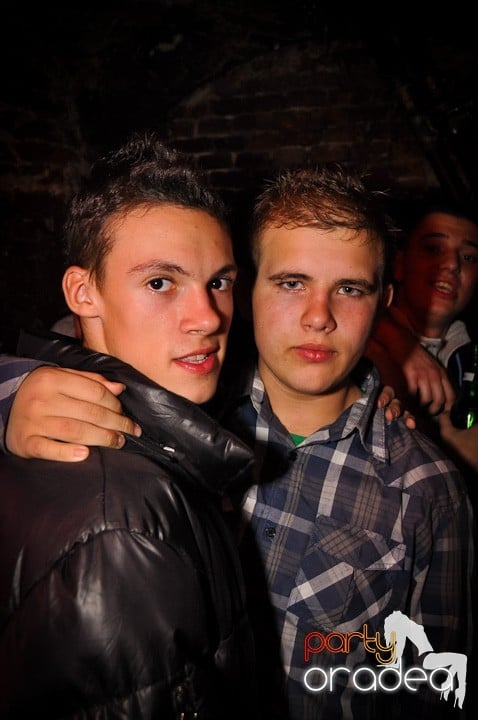 Miercuri în Club Escape, 