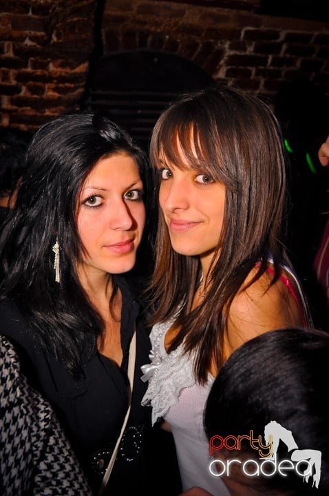 Miercuri în Club Escape, 