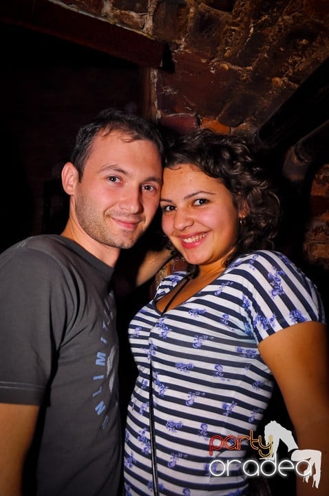 Miercuri în Club Escape, 