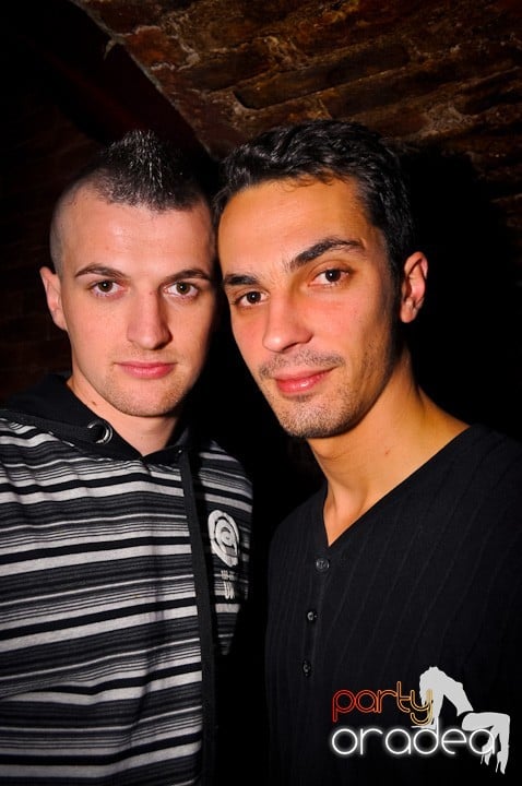 Miercuri în Club Escape, 